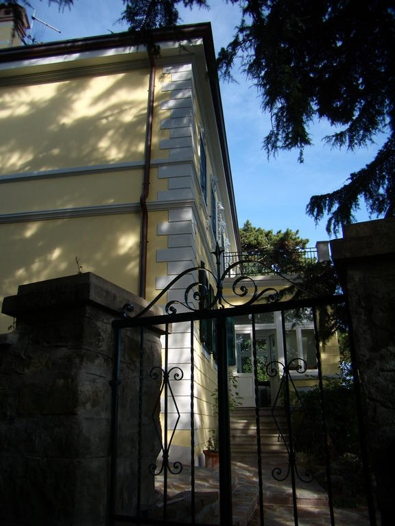Le 5 Muse Bed & Breakfast Trieste Dış mekan fotoğraf
